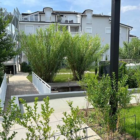 25H Spa-Residenz Best Sleep Privat Garden & Pools Neusiedl am See Dış mekan fotoğraf