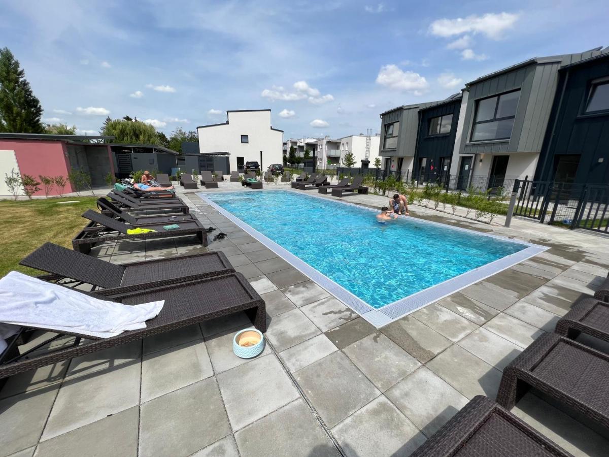 25H Spa-Residenz Best Sleep Privat Garden & Pools Neusiedl am See Dış mekan fotoğraf